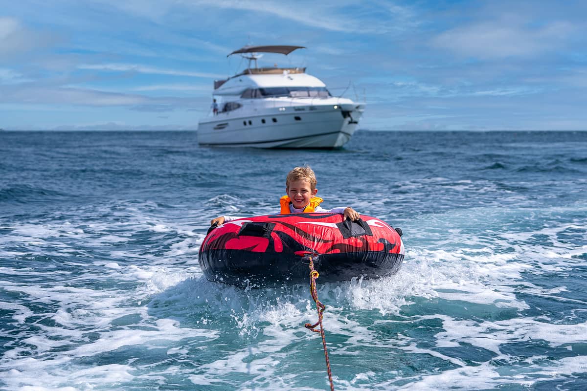 head.service.yacht.title
