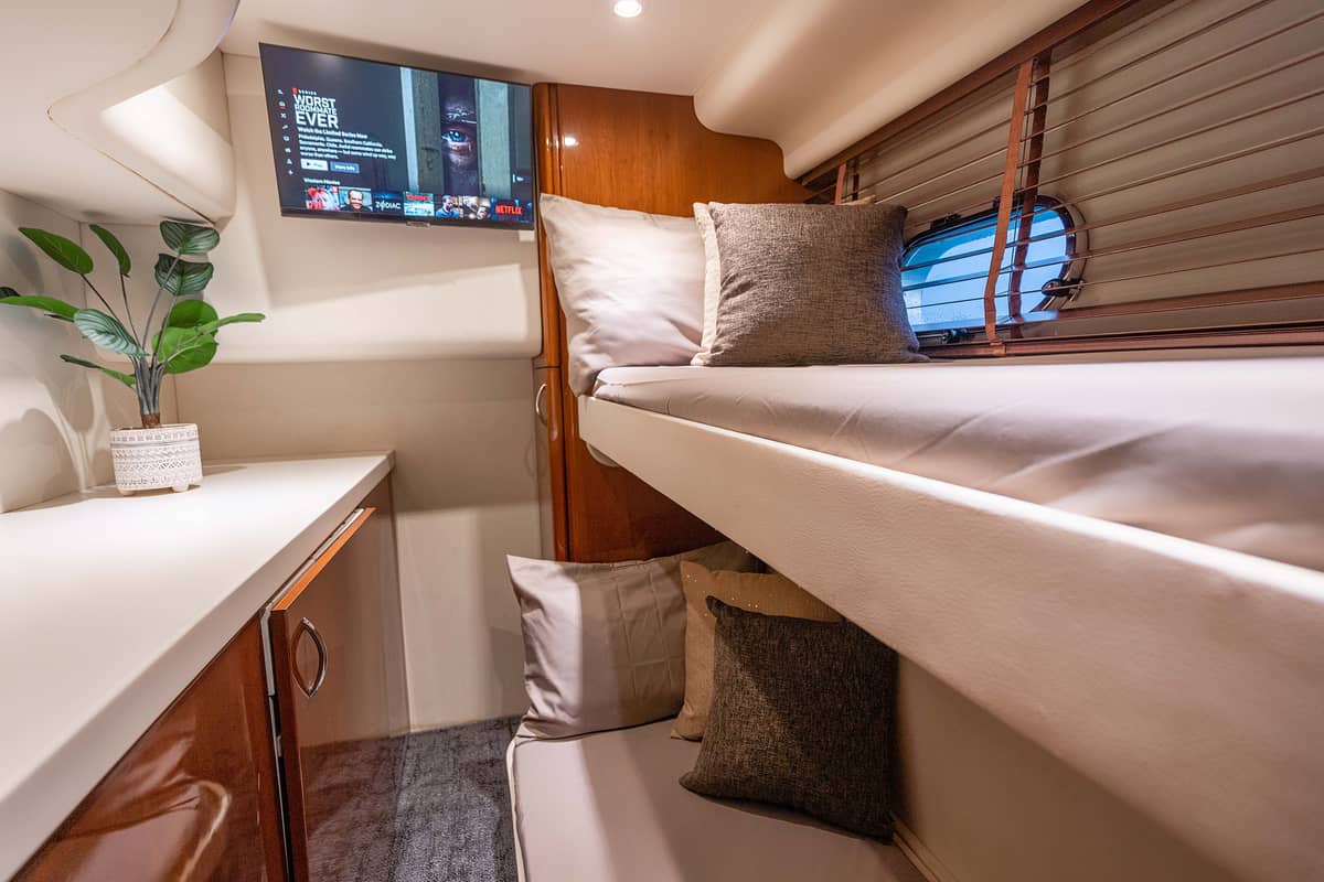 head.service.yacht.title