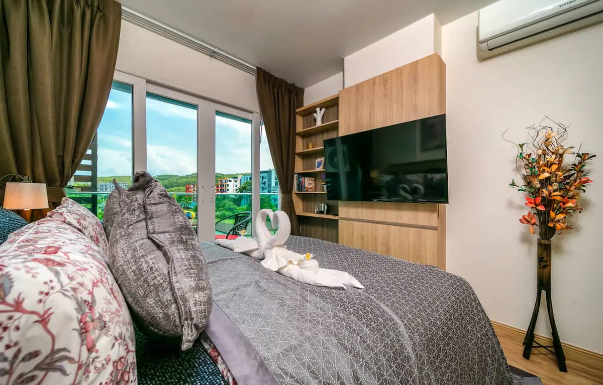 Rent apartments Calypso, Thailand, Phuket, Nai Harn | Villacarte