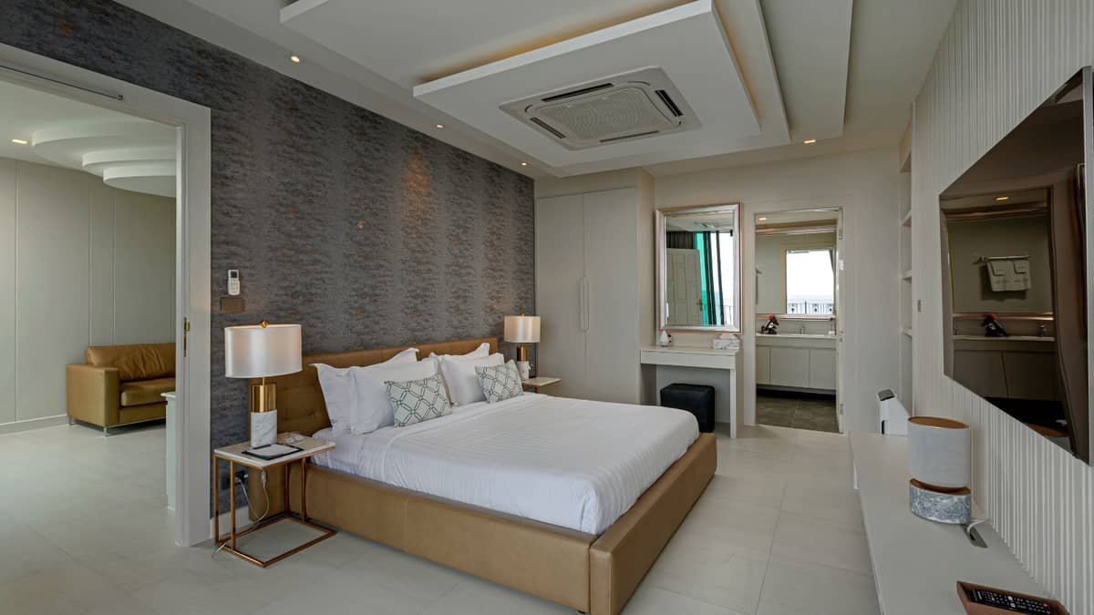 Rent villa Thousand Cliffs, Thailand, Phuket, Nai Harn | Villacarte