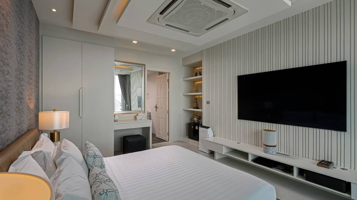 Rent villa Thousand Cliffs, Thailand, Phuket, Nai Harn | Villacarte