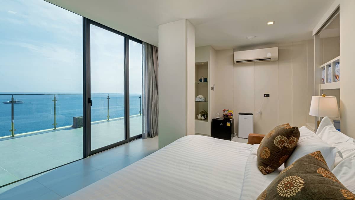 Rent villa Thousand Cliffs, Thailand, Phuket, Nai Harn | Villacarte