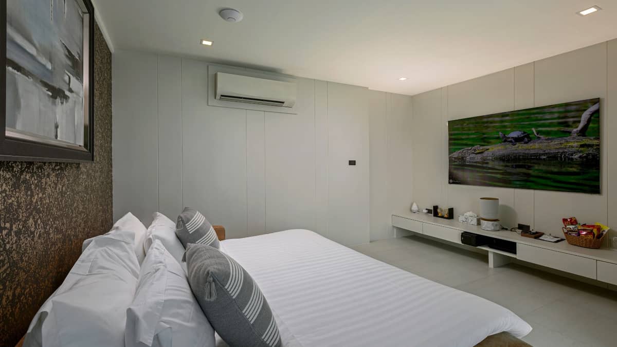 Rent villa Thousand Cliffs, Thailand, Phuket, Nai Harn | Villacarte