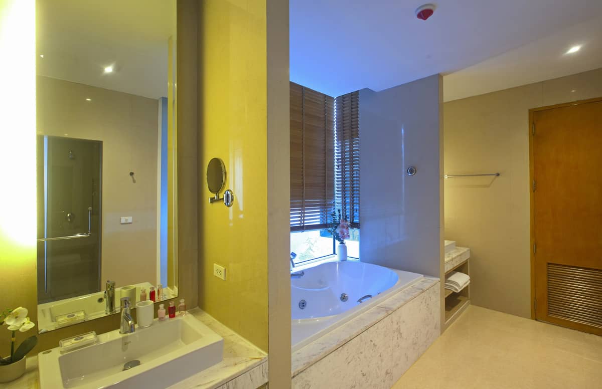Property for Sale Splash Beach Resort, Thailand, Phuket, Mai Khao | Villacarte