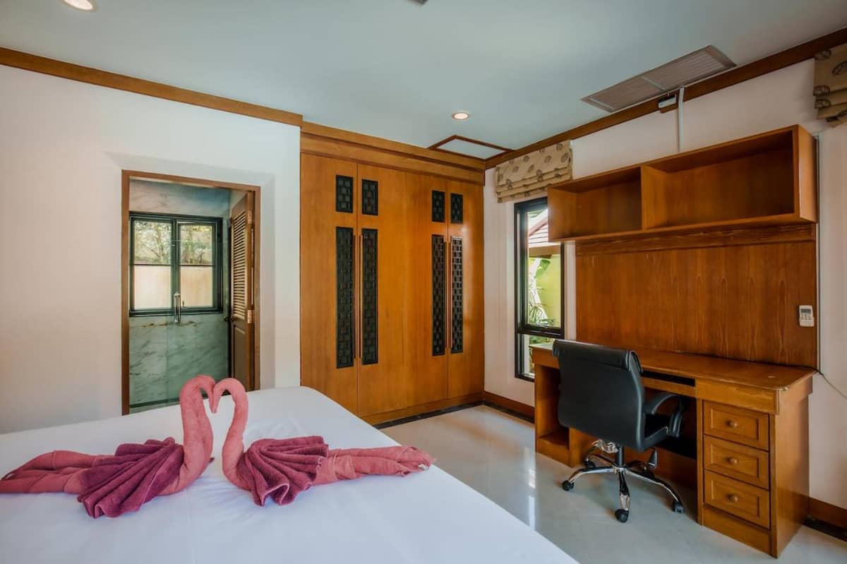 Property for Sale Baan - Bua Phase I, Thailand, Phuket, Nai Harn | Villacarte