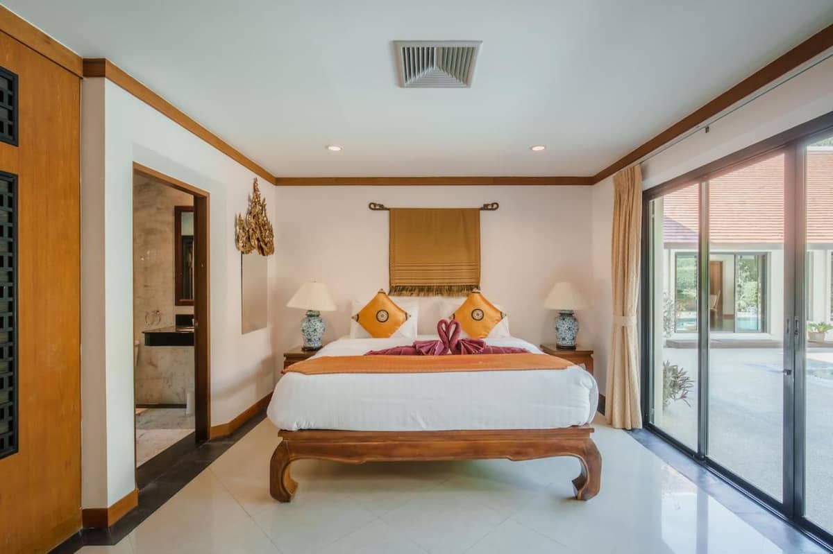 Property for Sale Baan - Bua Phase I, Thailand, Phuket, Nai Harn | Villacarte