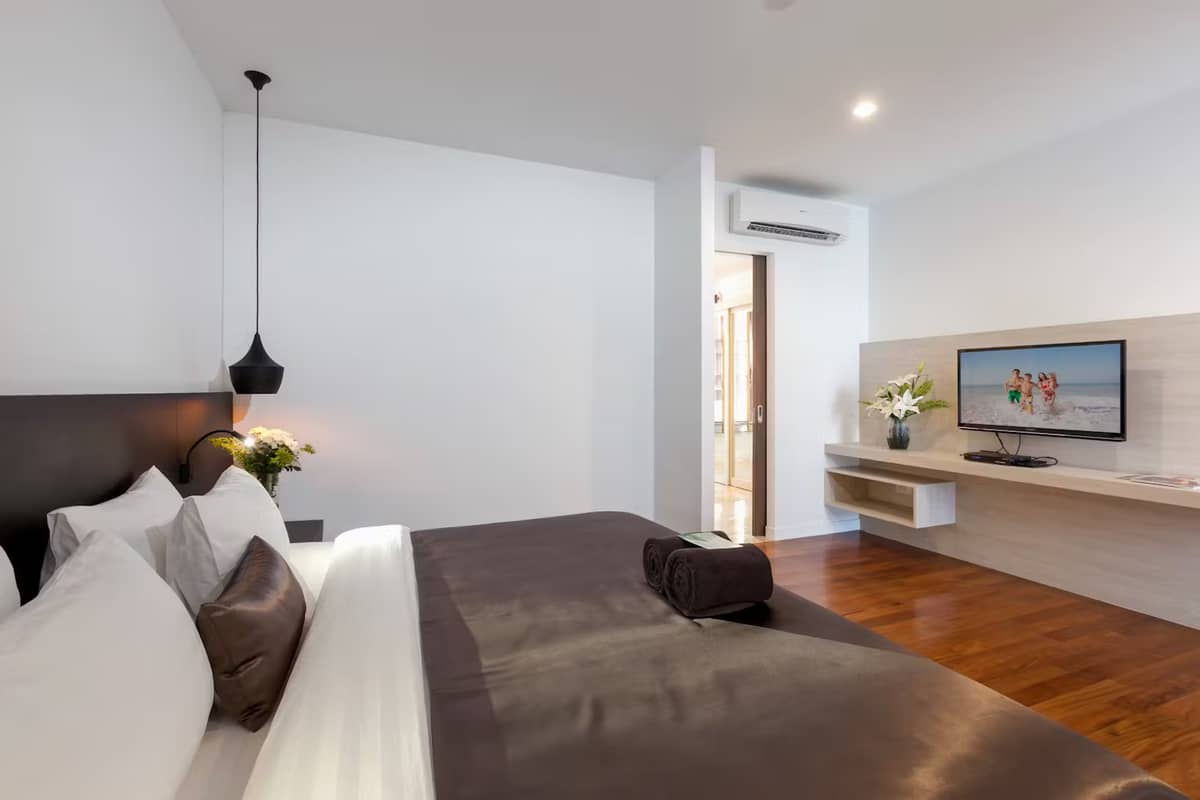 Rent apartments X10 Suites Seaview Suite, Thailand, Phuket, Panva | Villacarte