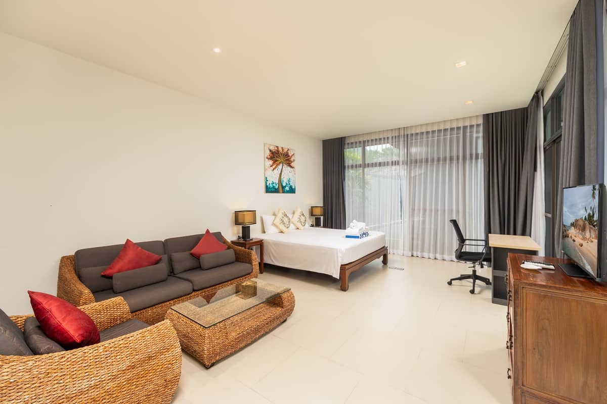 Rent villa Saiyuan Estate Bulan, Thailand, Phuket, Nai Harn | Villacarte