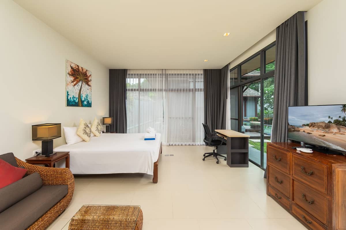 Rent villa Saiyuan Estate Bulan, Thailand, Phuket, Nai Harn | Villacarte