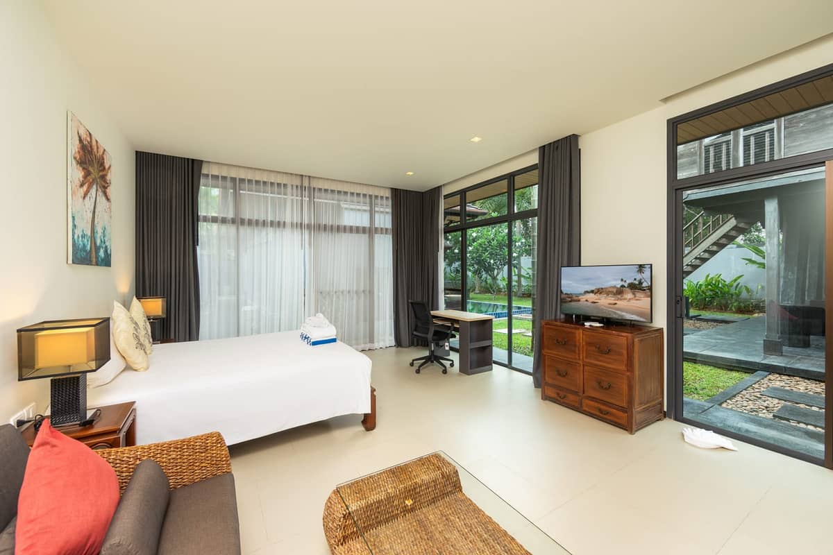 Rent villa Saiyuan Estate Bulan, Thailand, Phuket, Nai Harn | Villacarte