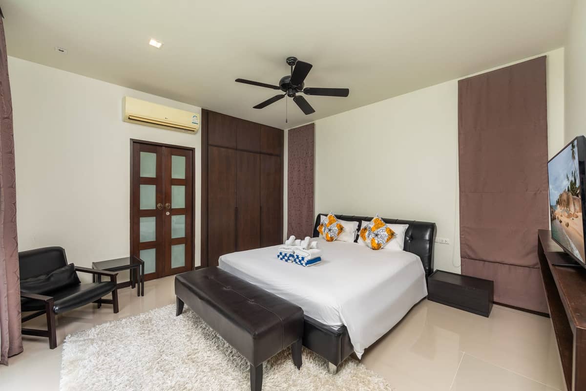 Rent villa Saiyuan Estate Bulan, Thailand, Phuket, Nai Harn | Villacarte
