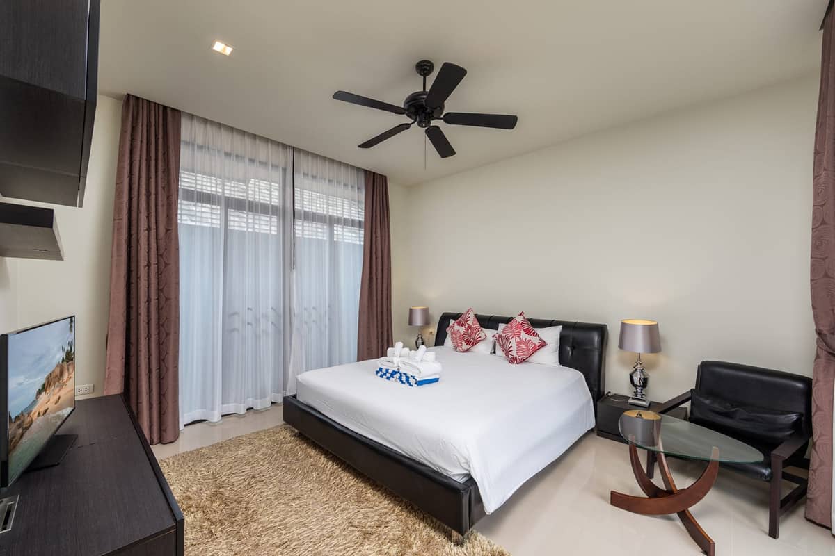 Rent villa Saiyuan Estate Bulan, Thailand, Phuket, Nai Harn | Villacarte