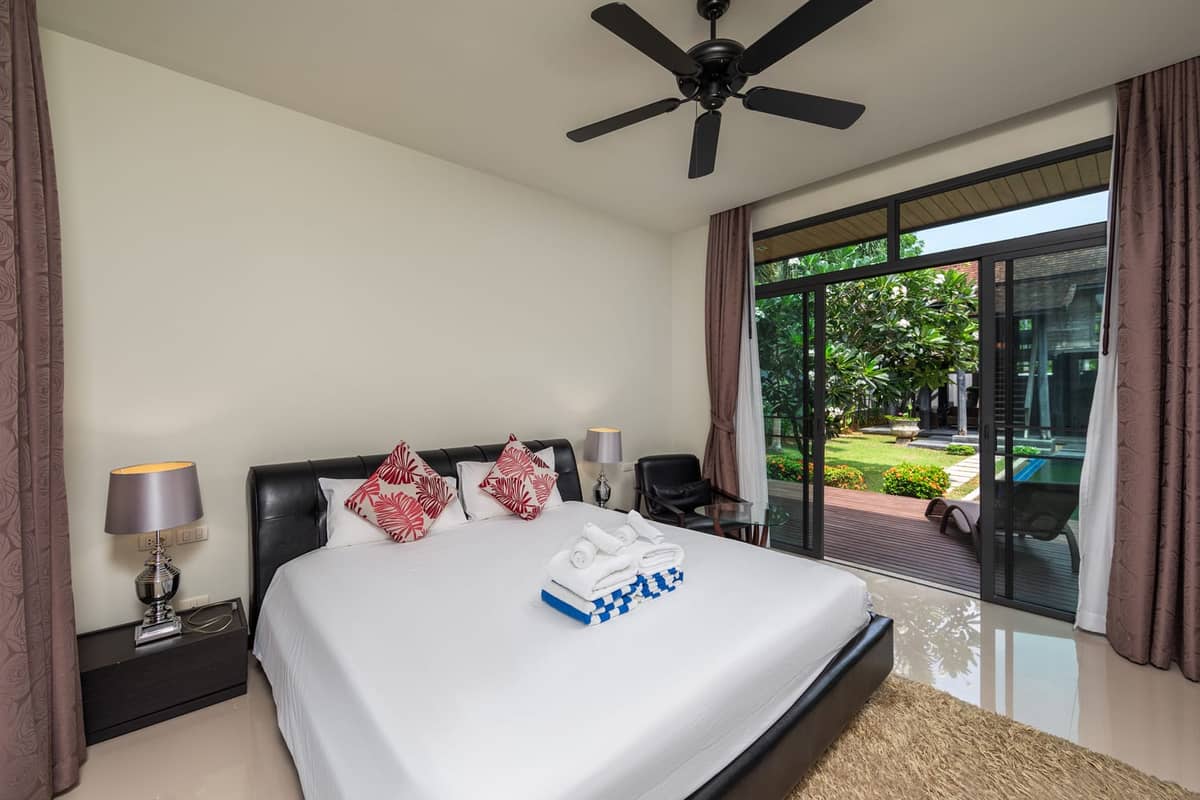 Rent villa Saiyuan Estate Bulan, Thailand, Phuket, Nai Harn | Villacarte