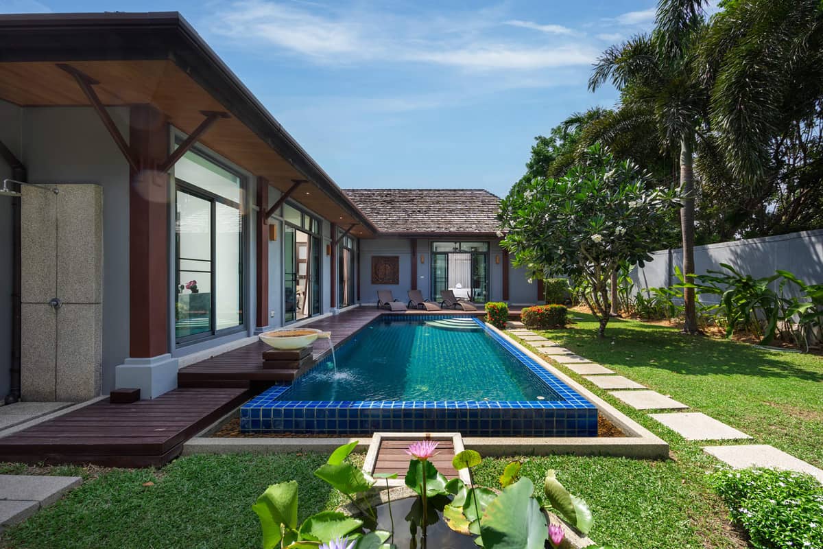 Rent villa Saiyuan Estate Bulan, Thailand, Phuket, Nai Harn | Villacarte