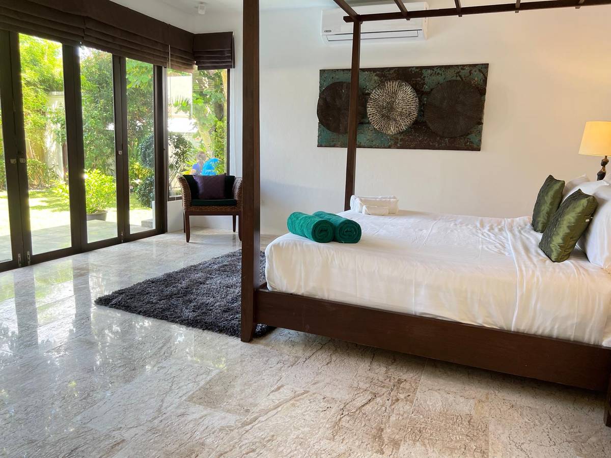 Rent villa Suksan 23/62, Thailand, Phuket, Nai Harn | Villacarte