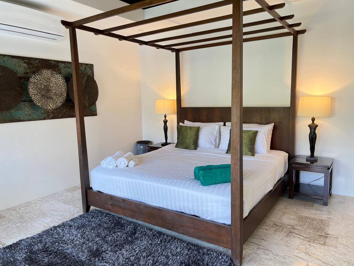Rent villa Suksan 23/62, Thailand, Phuket, Nai Harn | Villacarte