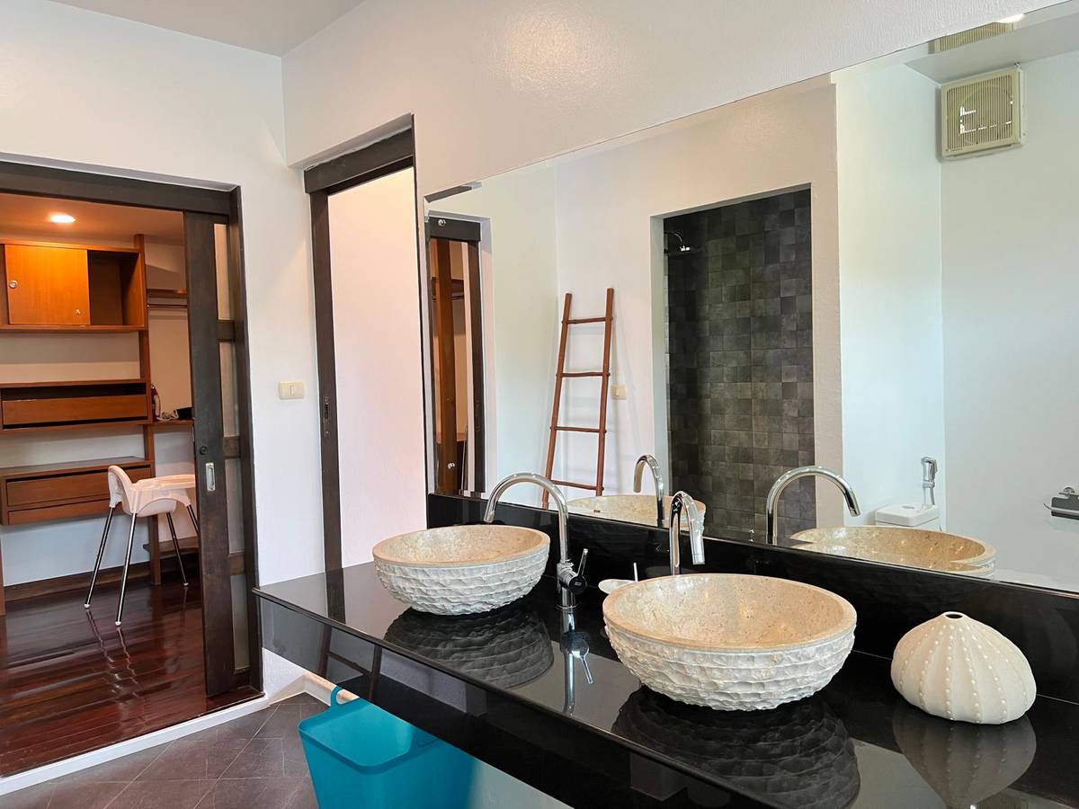 Rent villa Suksan 23/62, Thailand, Phuket, Nai Harn | Villacarte