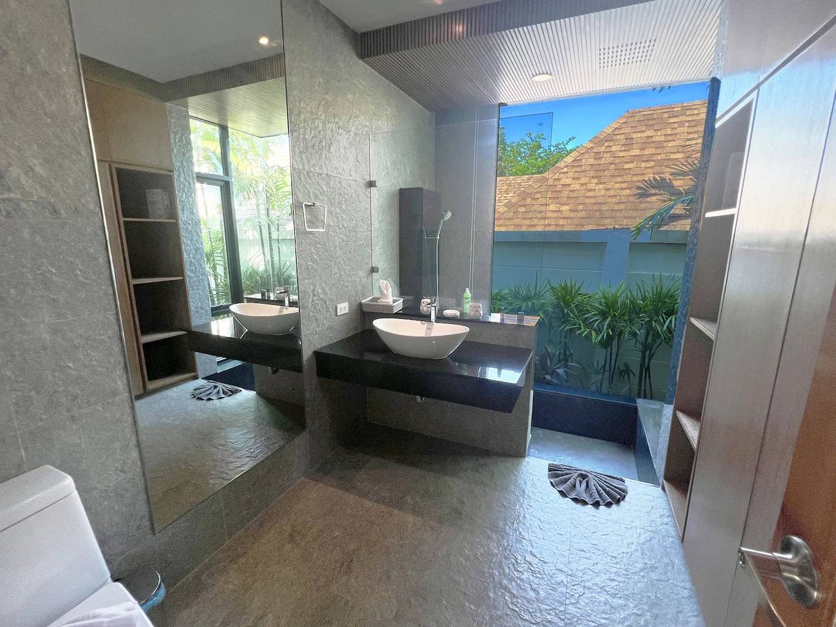 Rent villa Baan-Boondharik BT19, Thailand, Phuket, Nai Harn | Villacarte