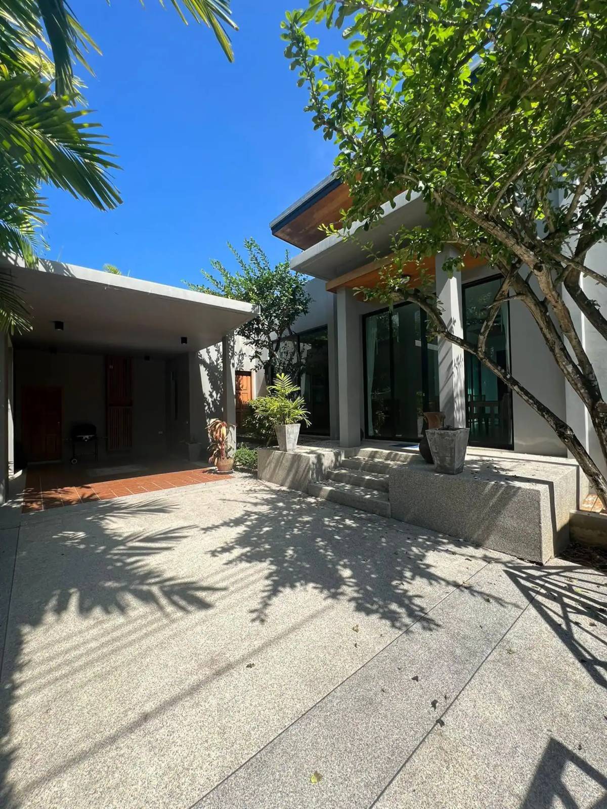 Rent villa Baan-Boondharik BT19, Thailand, Phuket, Nai Harn | Villacarte