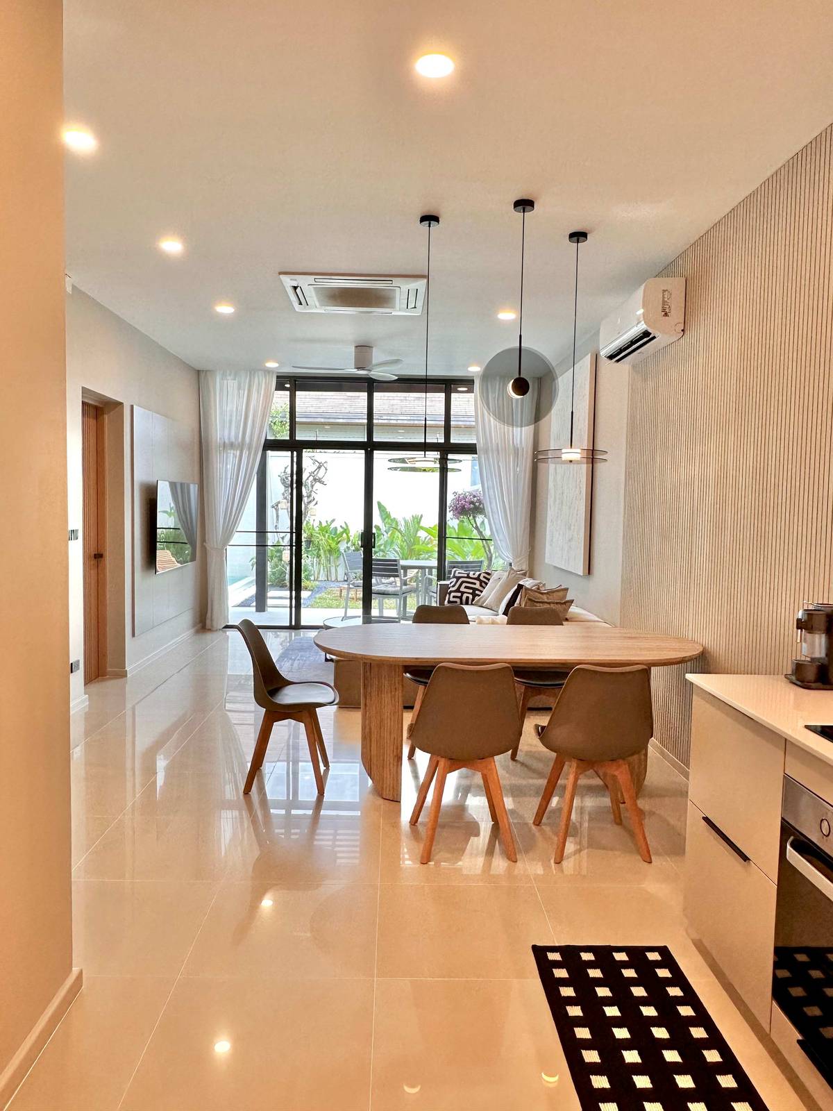 Rent villa hinako, Thailand, Phuket, Nai Harn | Villacarte
