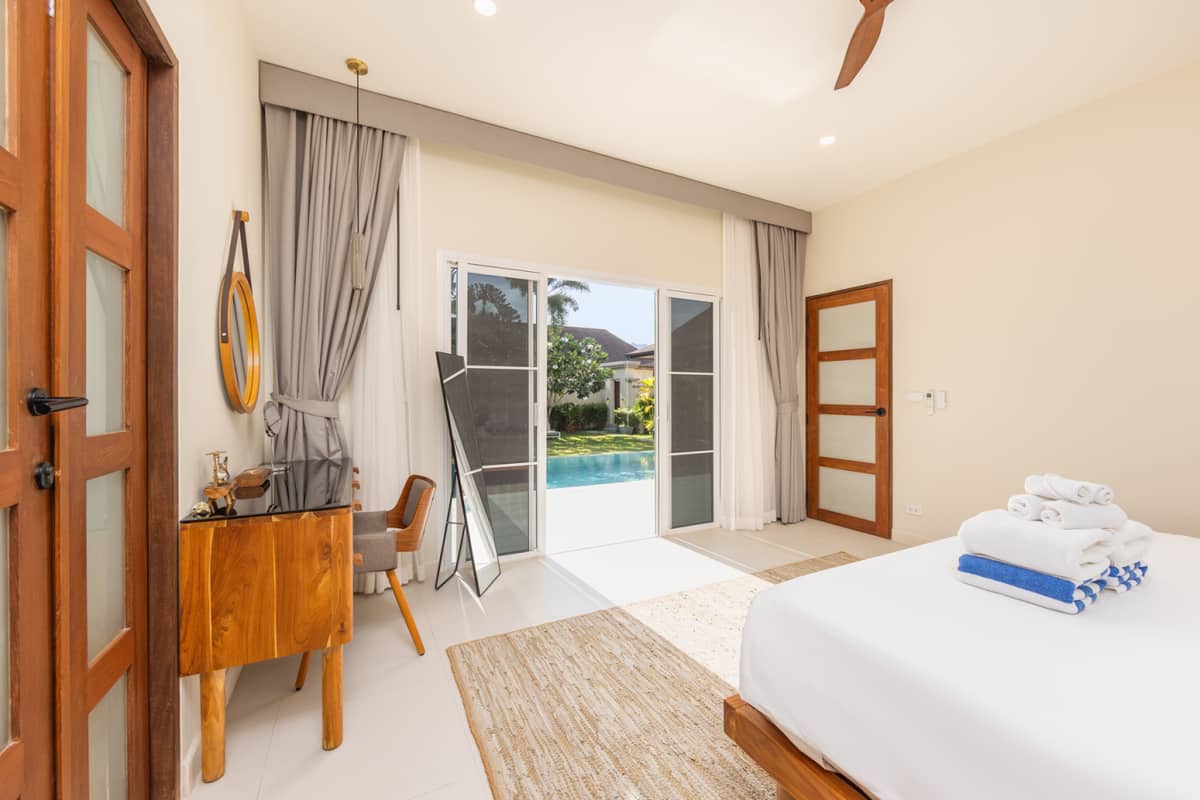 Аренда виллы Two Villas Kokyang 7, Таиланд, Пхукет, Най Харн | Villacarte