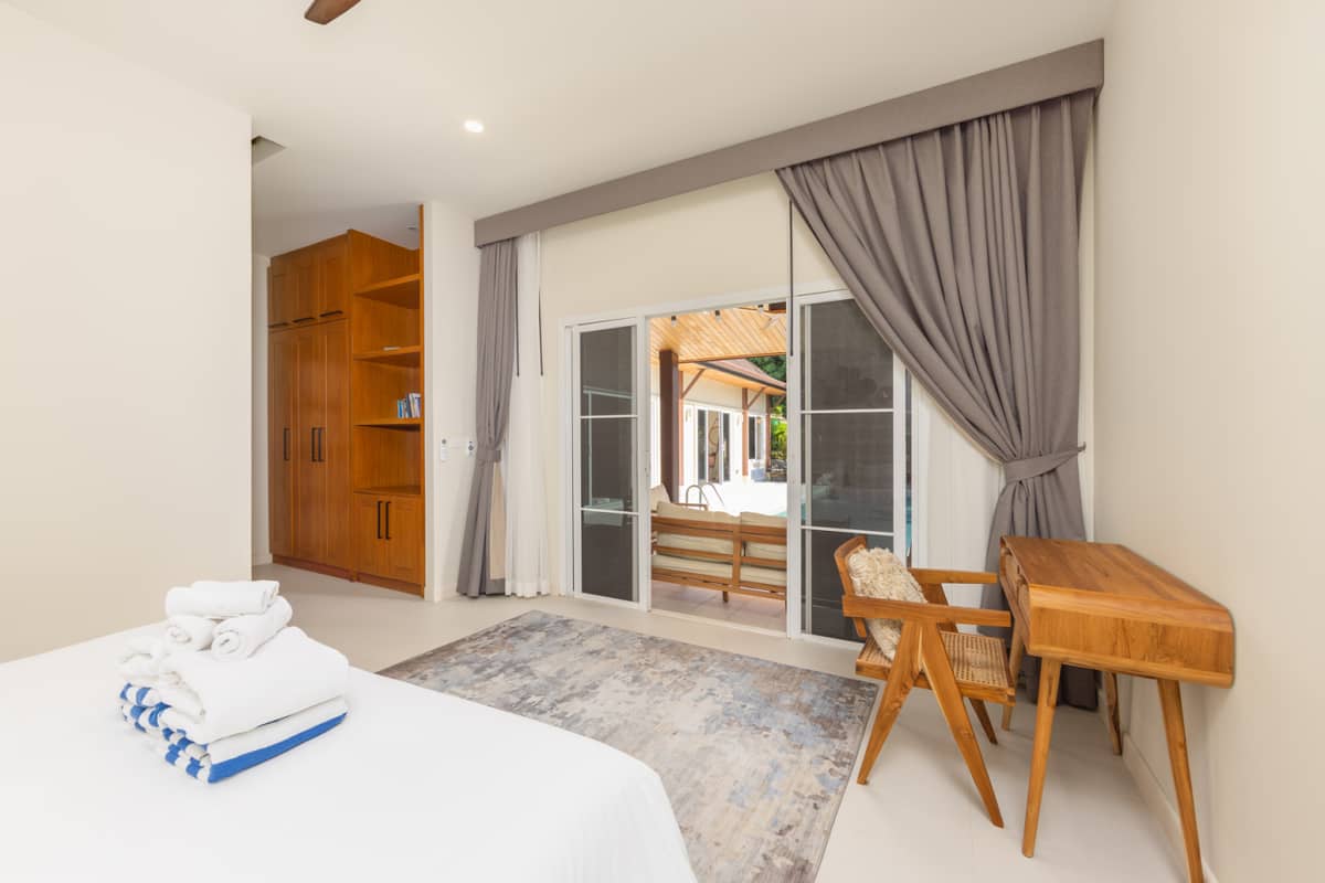 Аренда виллы Two Villas Kokyang 7, Таиланд, Пхукет, Най Харн | Villacarte