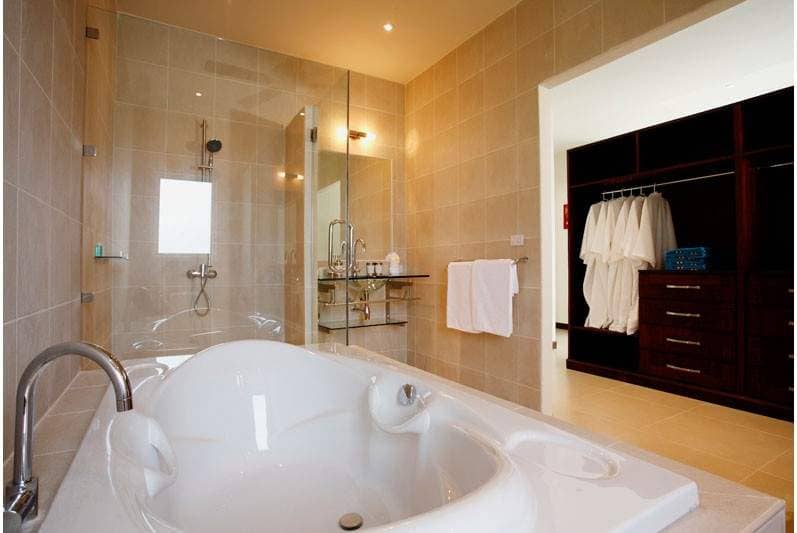 Rent villa Amber, Thailand, Phuket, Nai Harn | Villacarte