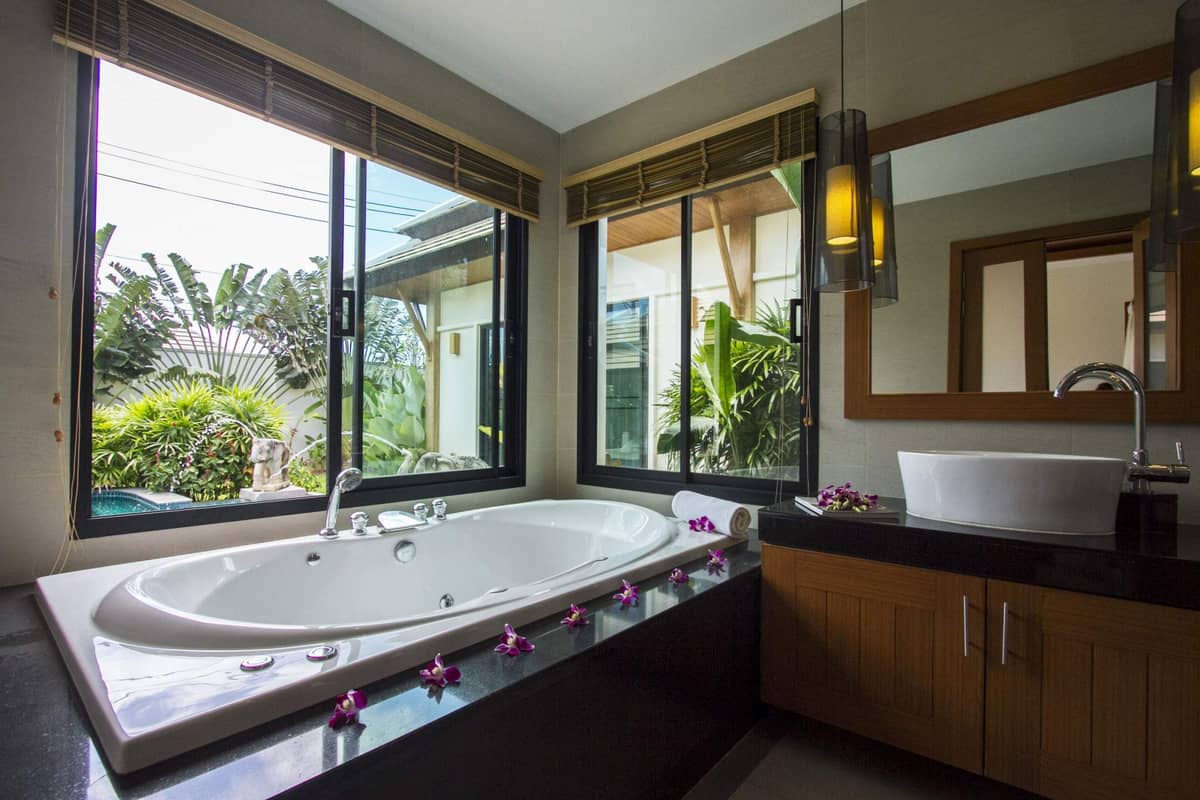 Rent villa Catherine, Thailand, Phuket, Nai Harn | Villacarte