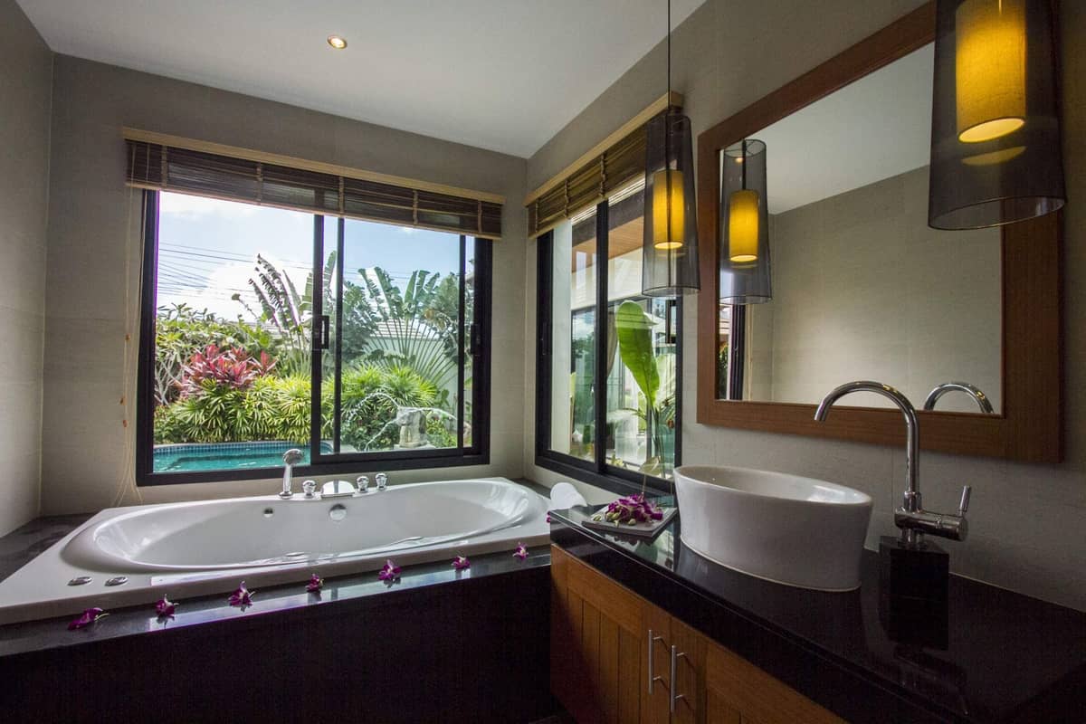Rent villa Catherine, Thailand, Phuket, Nai Harn | Villacarte