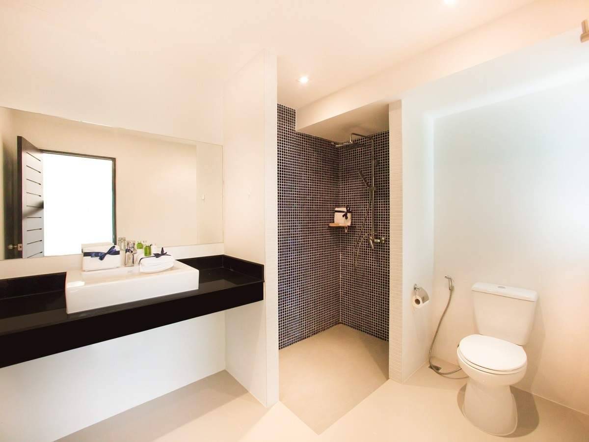 Rent villa EMAUHA, Thailand, Phuket, Nai Harn | Villacarte