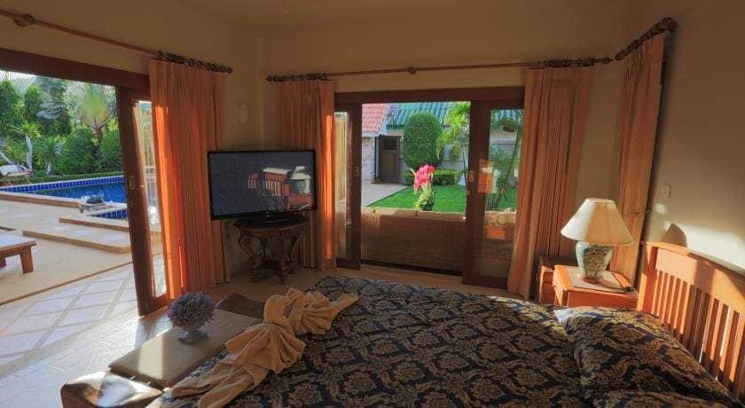 Rent villa White Elephans, Thailand, Phuket, Nai Harn | Villacarte