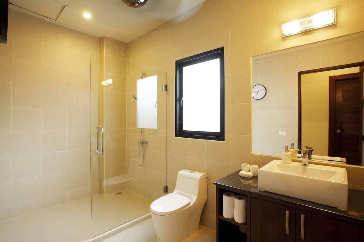 Rent villa Ruby, Thailand, Phuket, Nai Harn | Villacarte