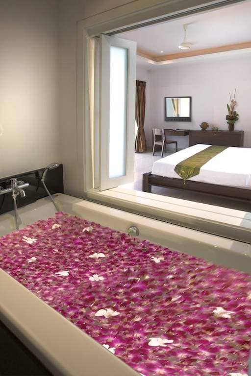 Rent villa Capitolina, Thailand, Samui, Choeng Mon | Villacarte