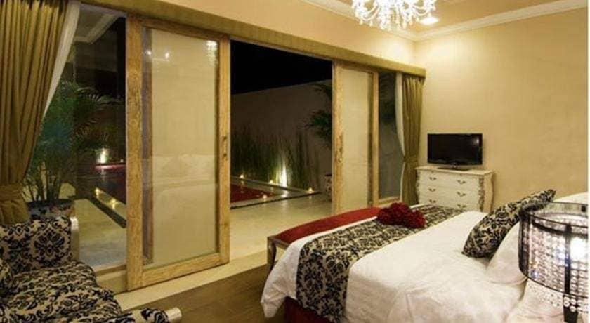 Rent villa Catherine, Indonesia, Bali, Nusa Dua | Villacarte