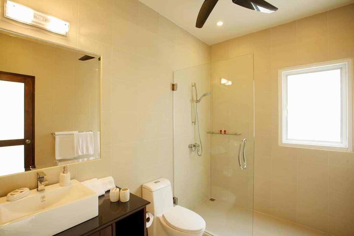 Rent villa Gold, Thailand, Phuket, Nai Harn | Villacarte