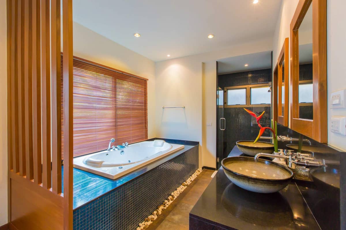 Rent villa Rawai Sun Villa, Thailand, Phuket, Nai Harn | Villacarte