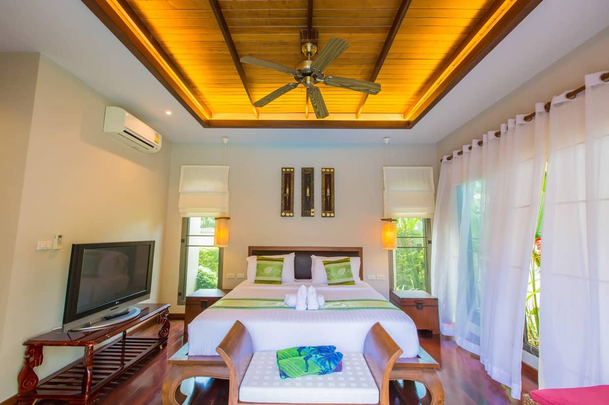 Rent villa Rawai Sun Villa, Thailand, Phuket, Nai Harn | Villacarte