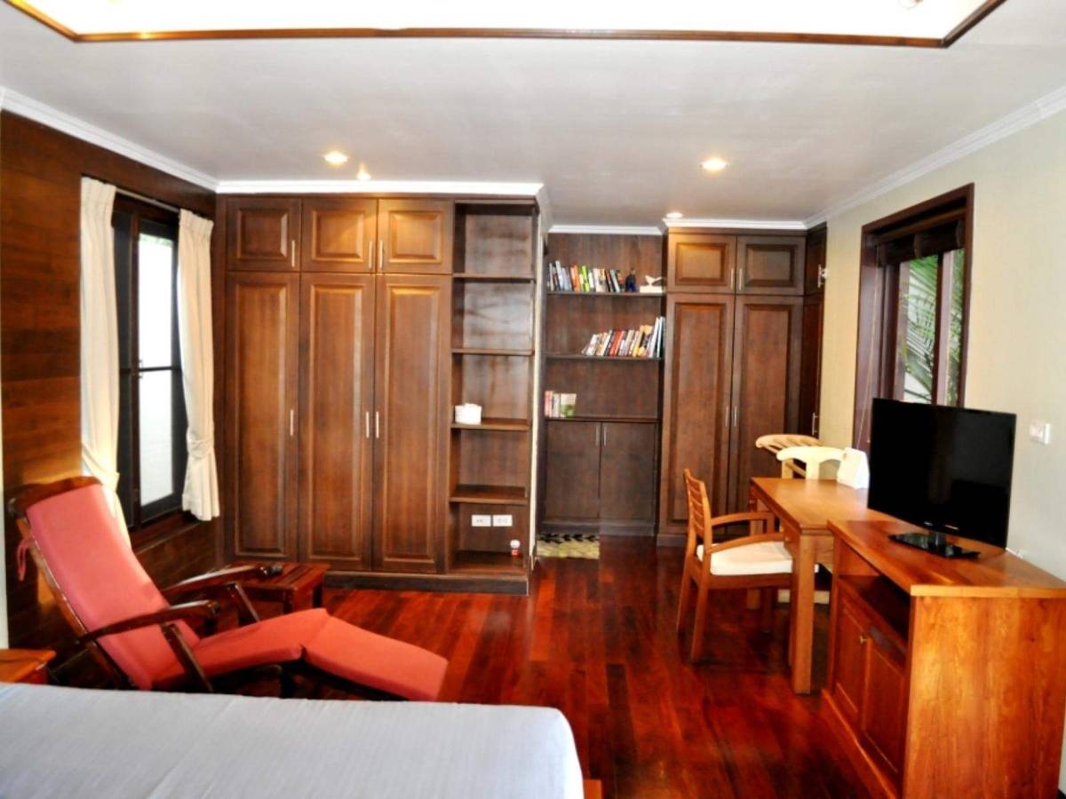 Rent villa Nchantra 100/43, Thailand, Phuket, Nai Harn | Villacarte