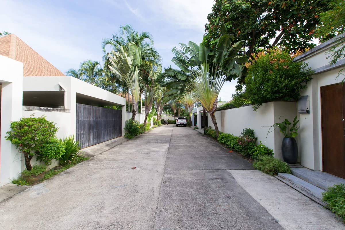 Rent villa Suksan 23/62, Thailand, Phuket, Nai Harn | Villacarte