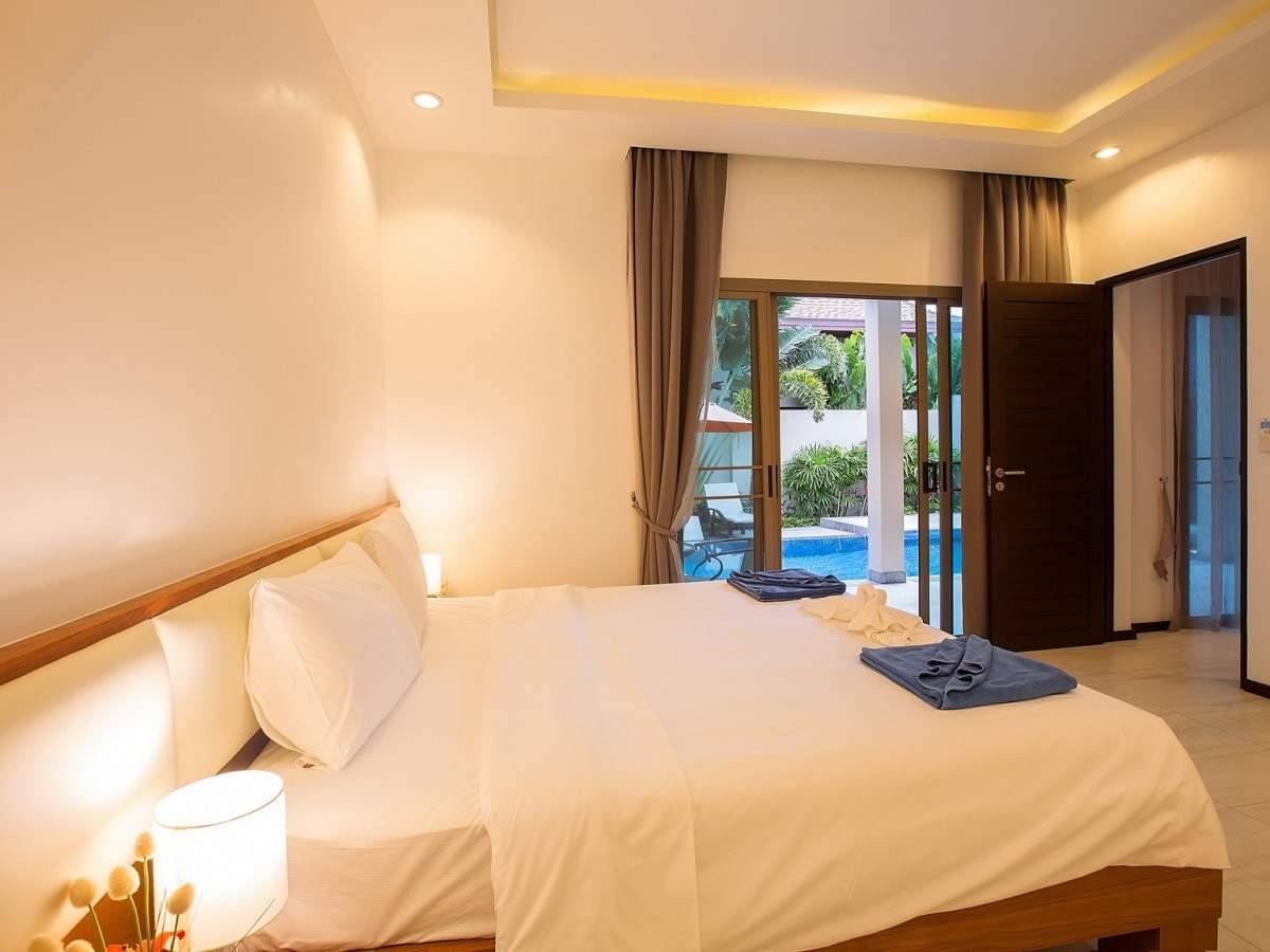 Rent villa Daisy, Thailand, Phuket, Nai Harn | Villacarte