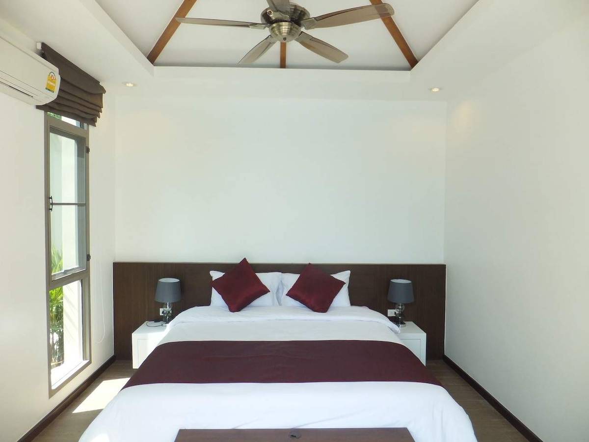 Rent villa Despina, Thailand, Phuket, Nai Harn | Villacarte