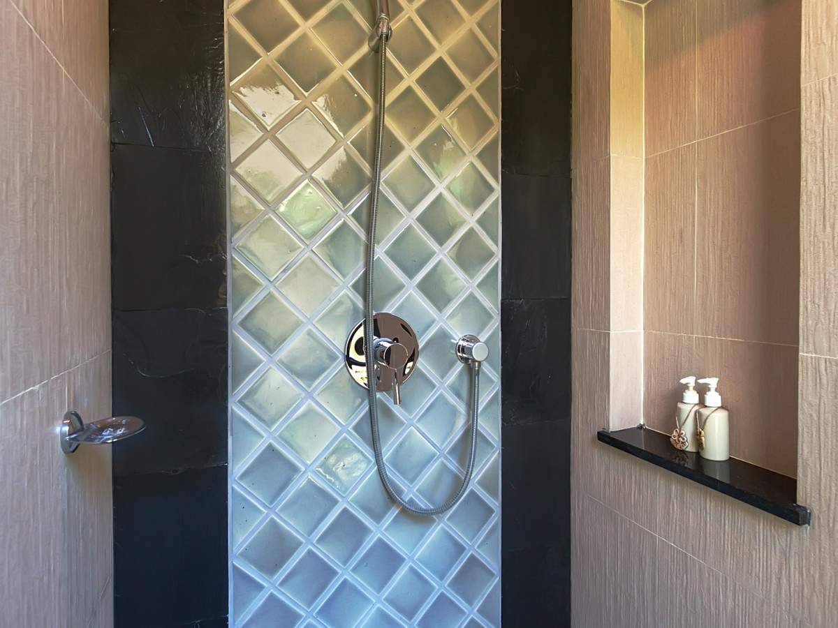Rent villa Baan Bua Hoata, Thailand, Phuket, Nai Harn | Villacarte