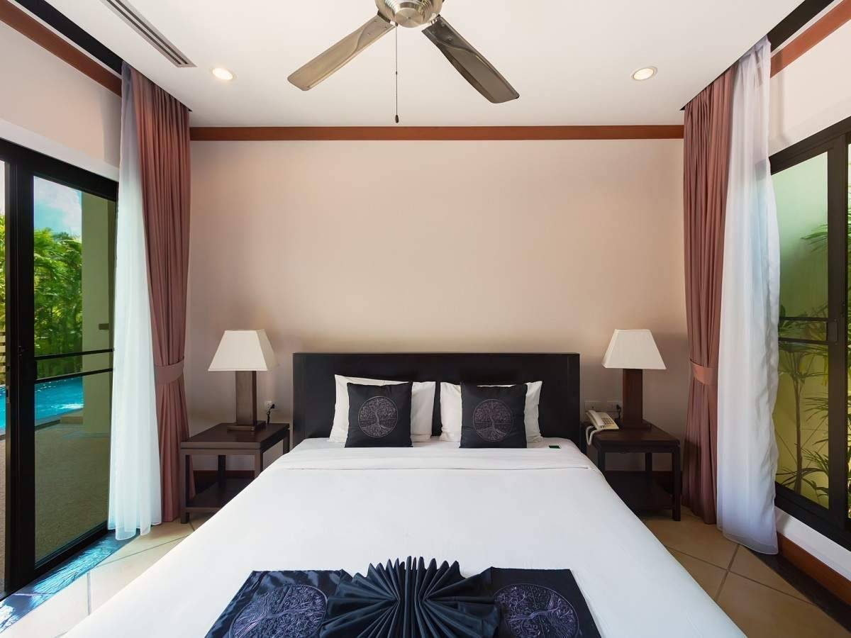 Rent villa Baan Bua Hoata, Thailand, Phuket, Nai Harn | Villacarte