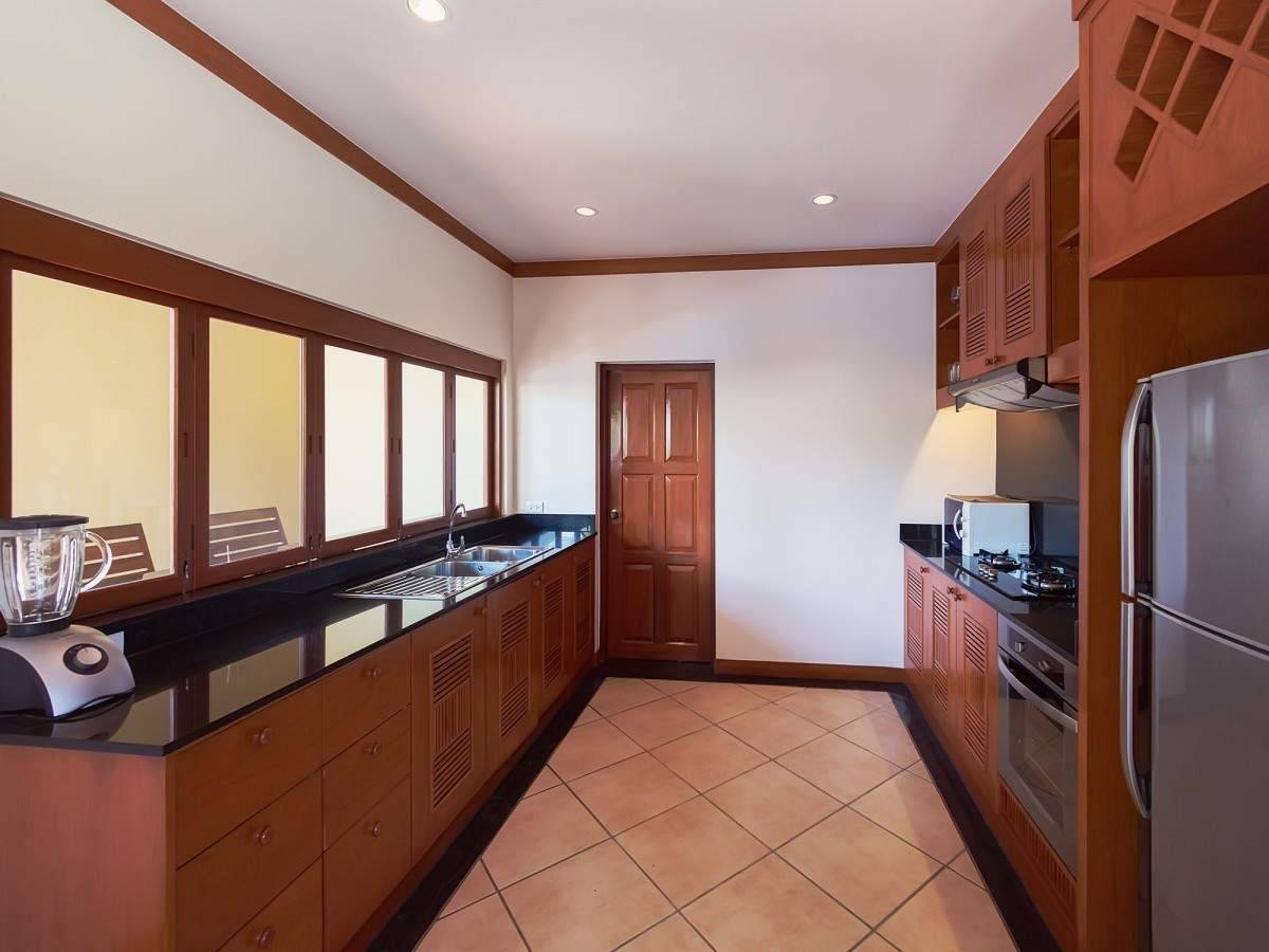 Rent villa Baan Bua Hoata, Thailand, Phuket, Nai Harn | Villacarte