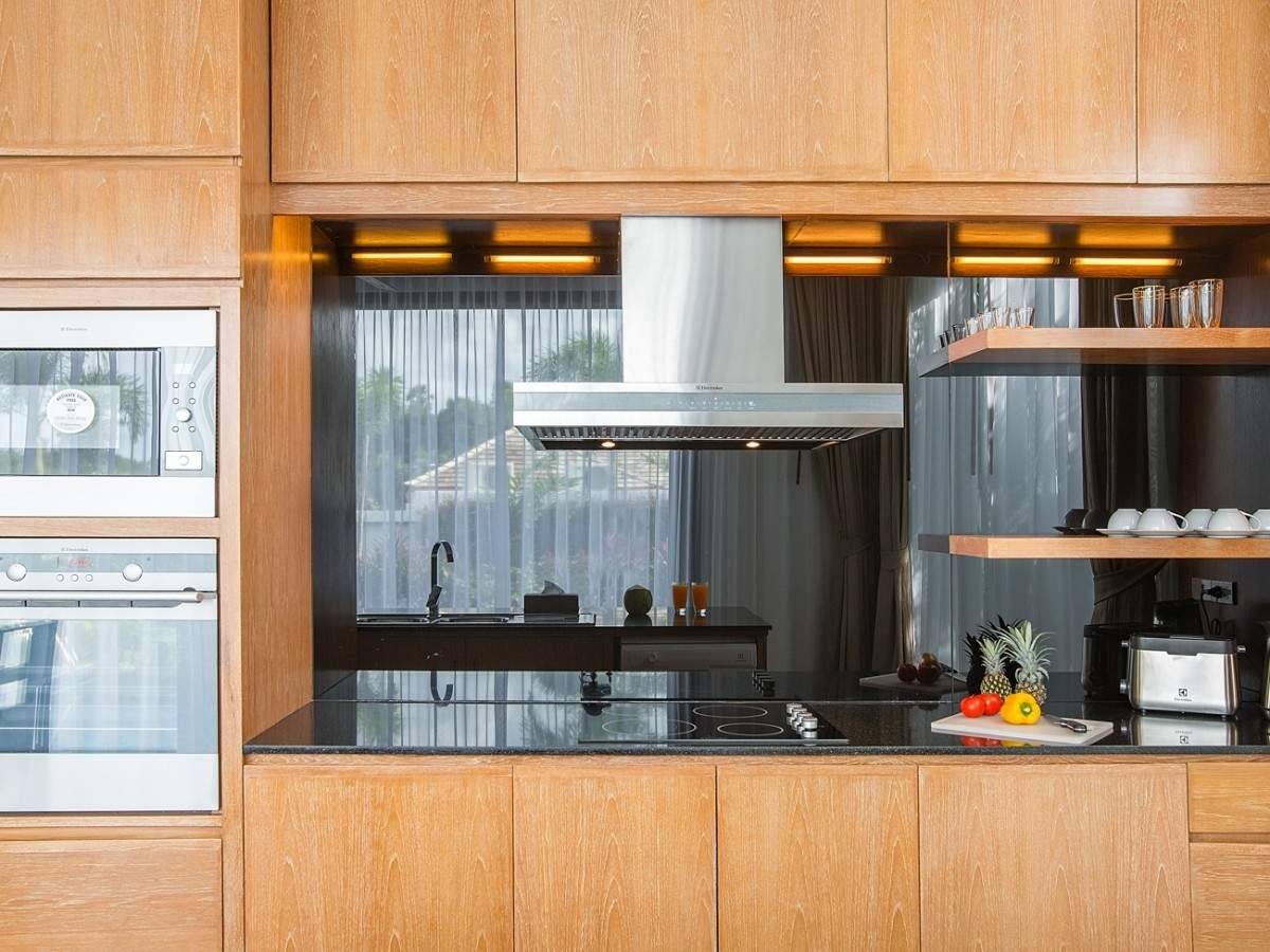 Rent villa Baan-Boondharik I Pulau, Thailand, Phuket, Nai Harn | Villacarte