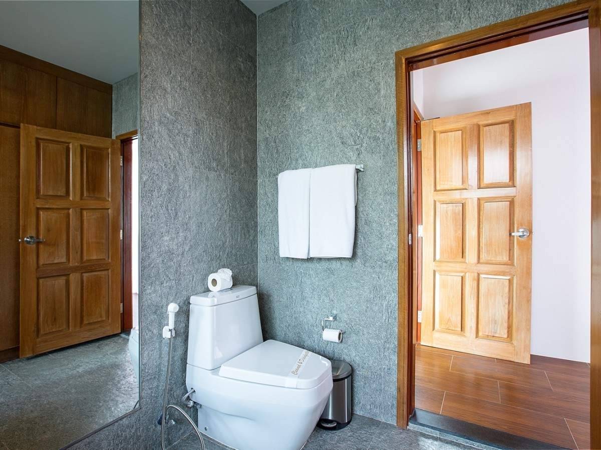 Rent villa Baan-Boondharik I Pulau, Thailand, Phuket, Nai Harn | Villacarte