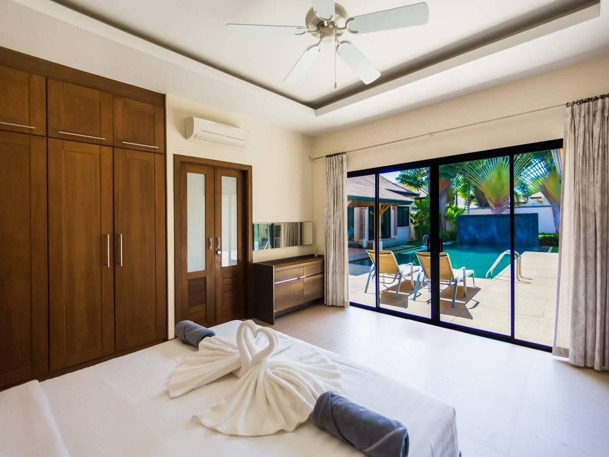 Rent villa Peata, Thailand, Phuket, Nai Harn | Villacarte