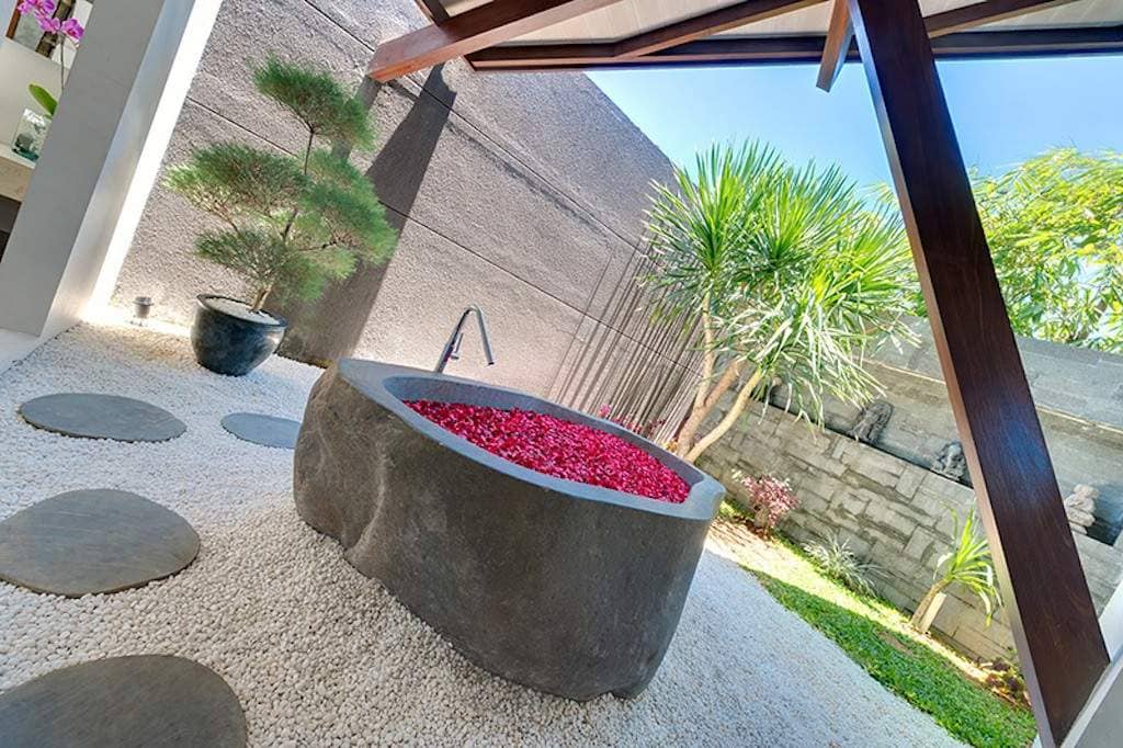Rent villa Augustina, Indonesia, Bali, Seminjak | Villacarte