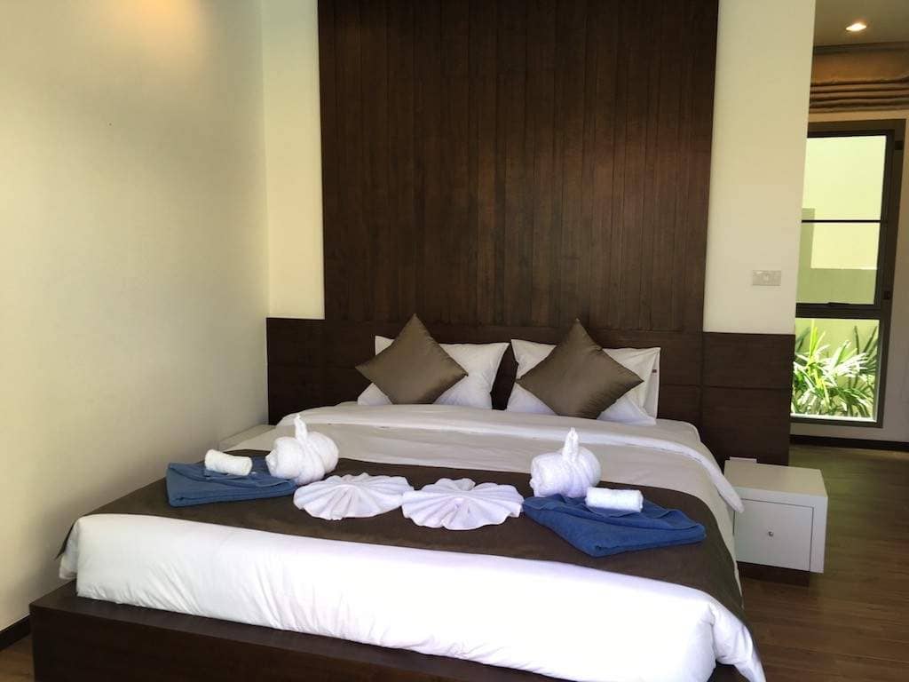Rent villa Lorelei, Thailand, Phuket, Nai Harn | Villacarte