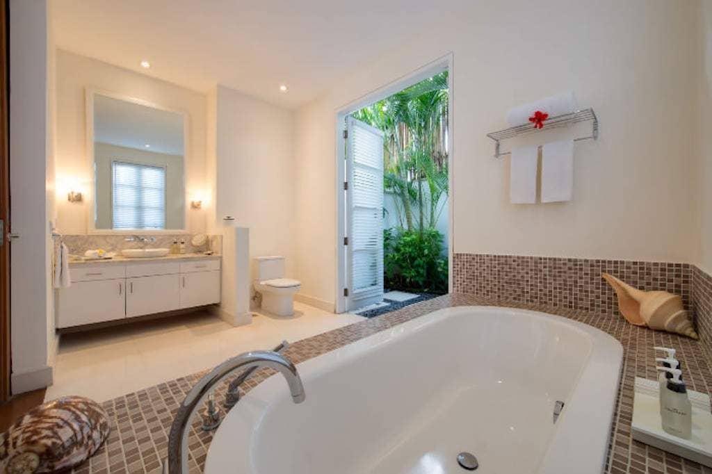 Rent villa Antonia, Indonesia, Bali, Seminjak | Villacarte